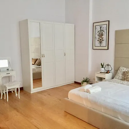 A Unique Space In The Heart Of Wroclaw. Spacious, Luxury In A Historic Building * Wroclaw